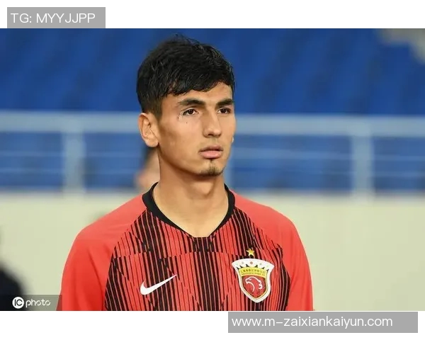 陈军专访:从绿茵场到人生舞台的足球旅程回顾与思考 陈军专访:从绿茵场到人生舞台的足球旅程回顾与思考